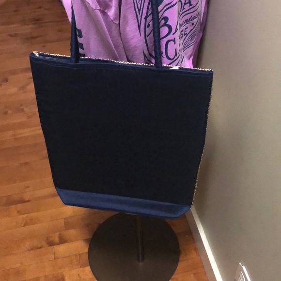 ❤️Host pick❤️Boho Elephant Bag - Picture 4 of 5